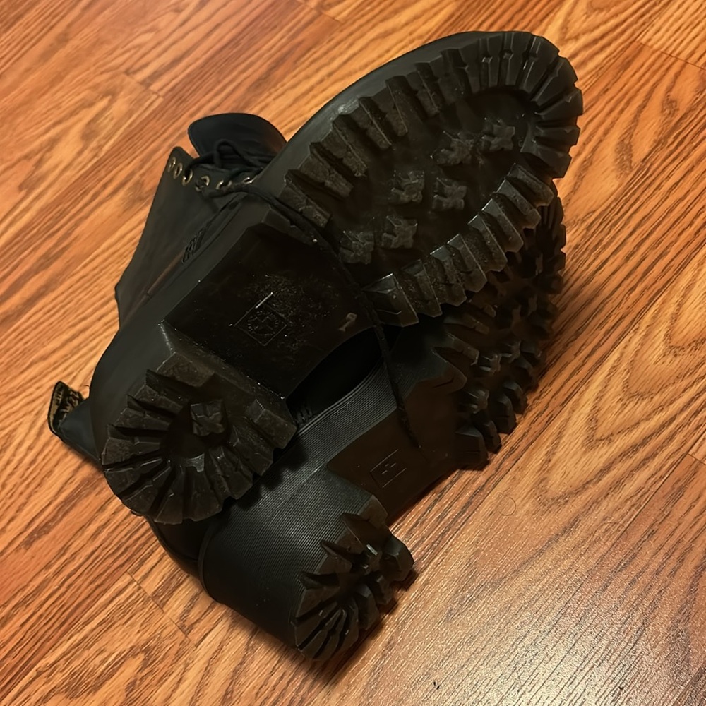Doc Martens Boots - Picture 6 of 7